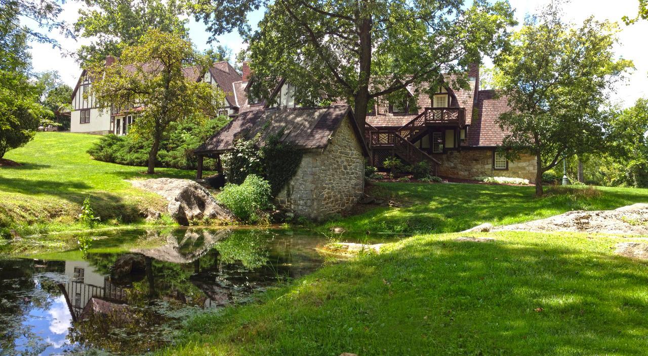 Hillbrook Inn & Spa (Adults Only) Чарлс Таун Екстериор снимка